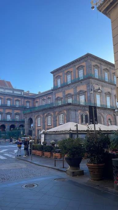 Re Gallo Luxury Apartment Plebiscito In Via Chiaia 那不勒斯 外观 照片